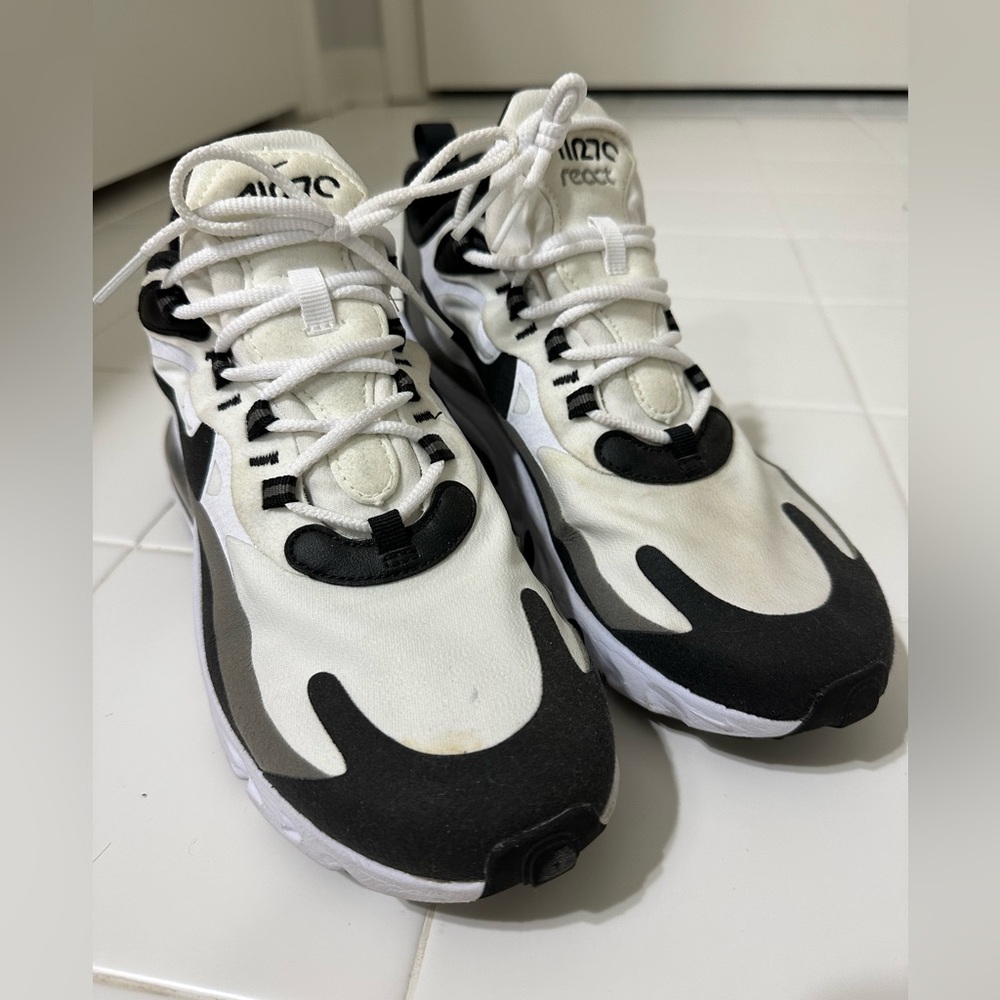 Nike men’s sneakers